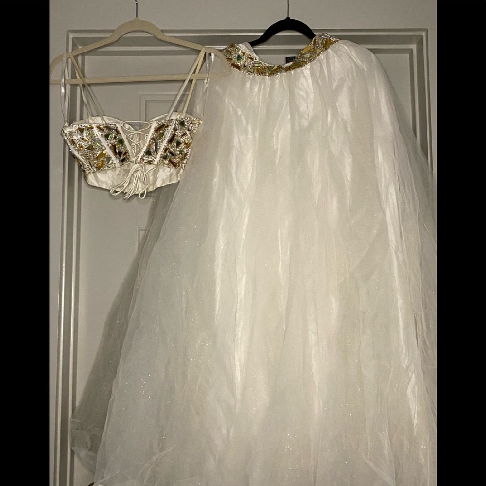 Dave and Johnny piece prom dress